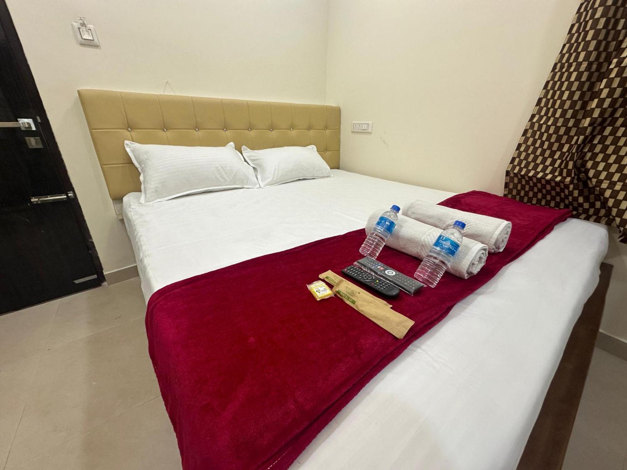 הוילה Tiruvannāmalai Mahadeepam Residency מראה חיצוני תמונה