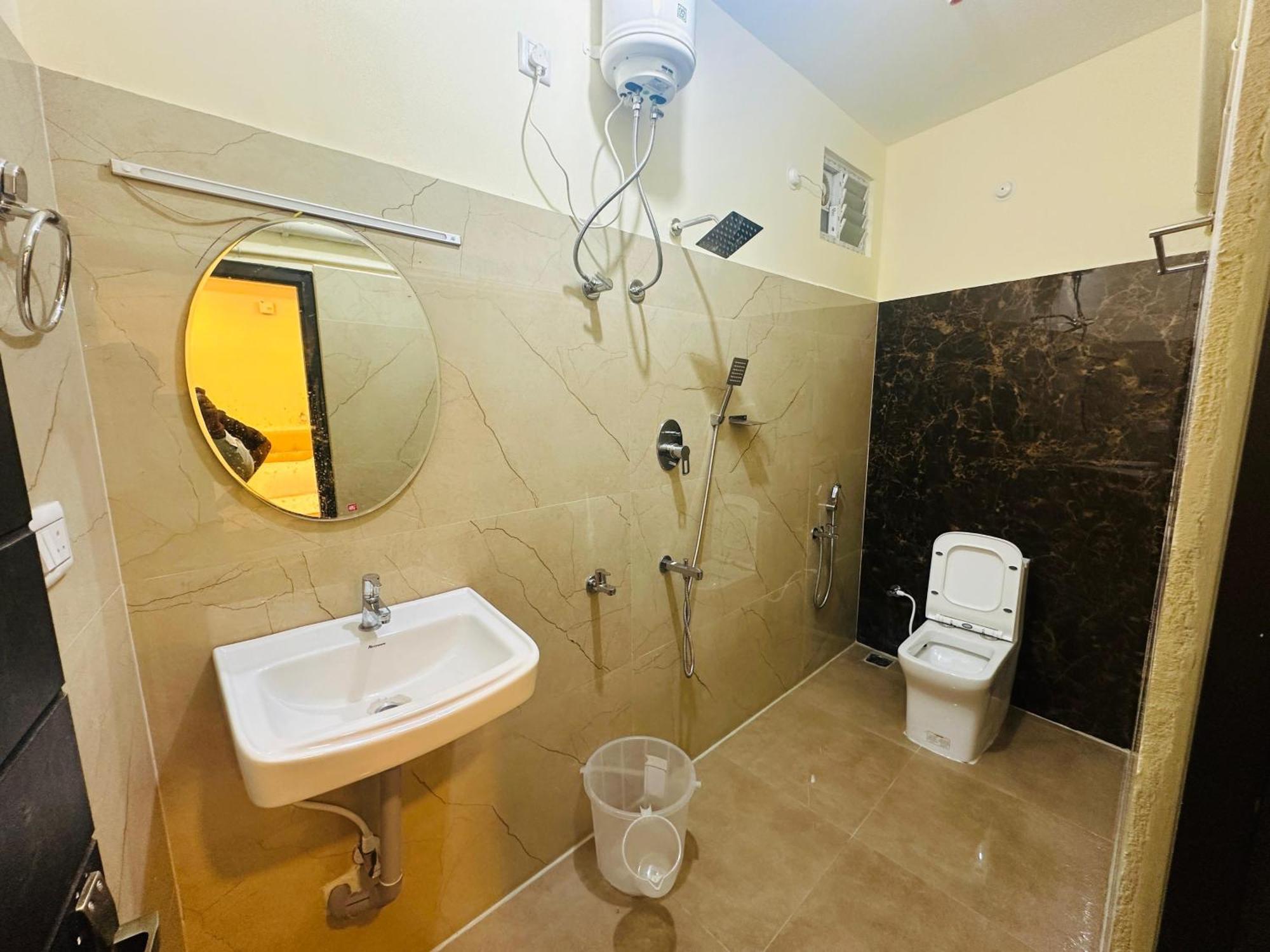 הוילה Tiruvannāmalai Mahadeepam Residency מראה חיצוני תמונה