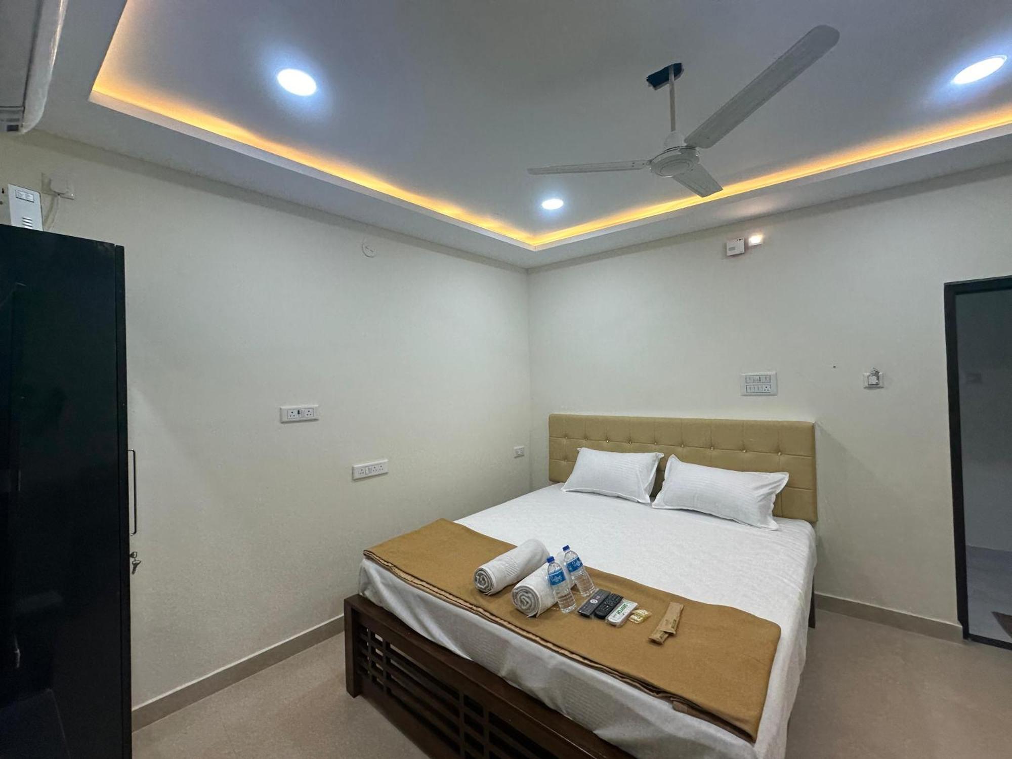 הוילה Tiruvannāmalai Mahadeepam Residency מראה חיצוני תמונה